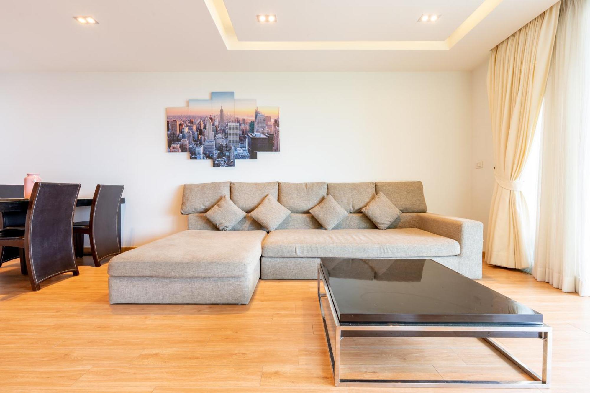 The Privilege Residence Patong Exterior photo